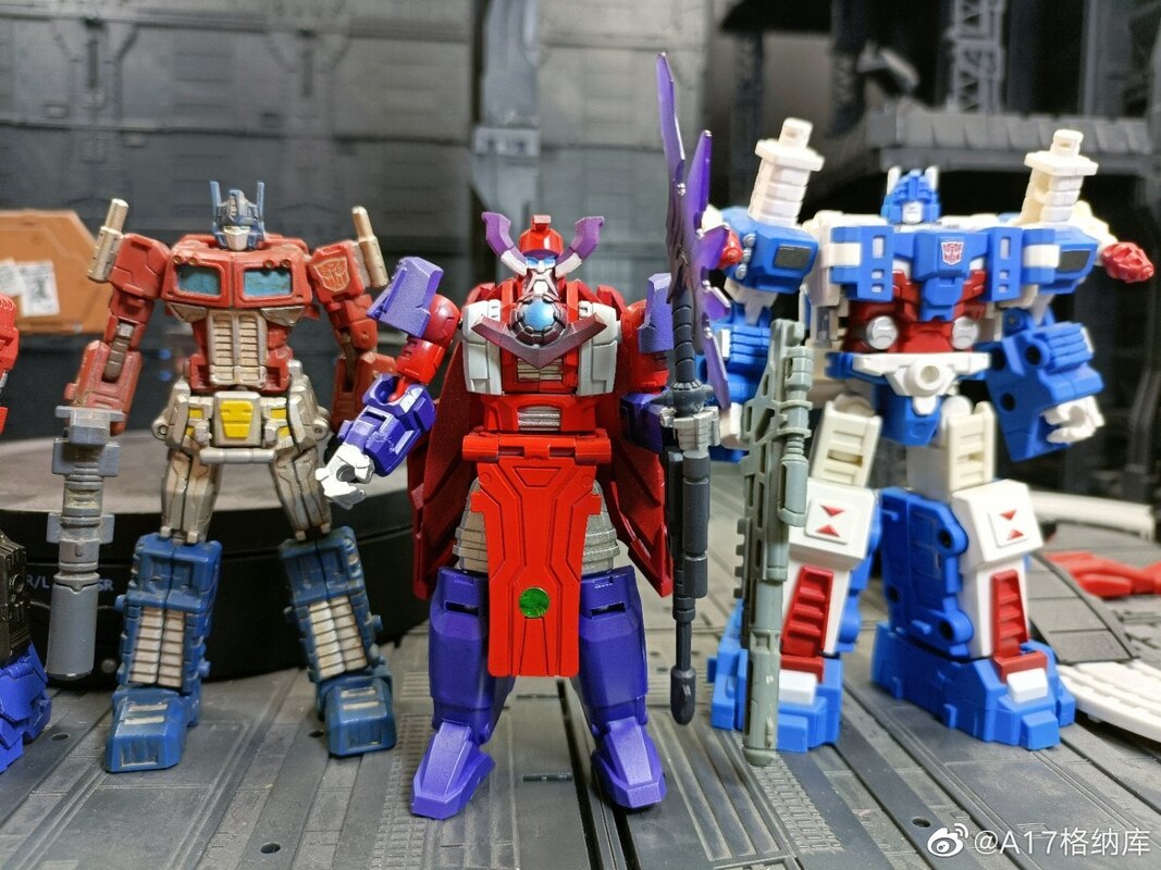 Iron Factory IF-EX49P Last Prophet (Alpha Trion) In-Hand Images